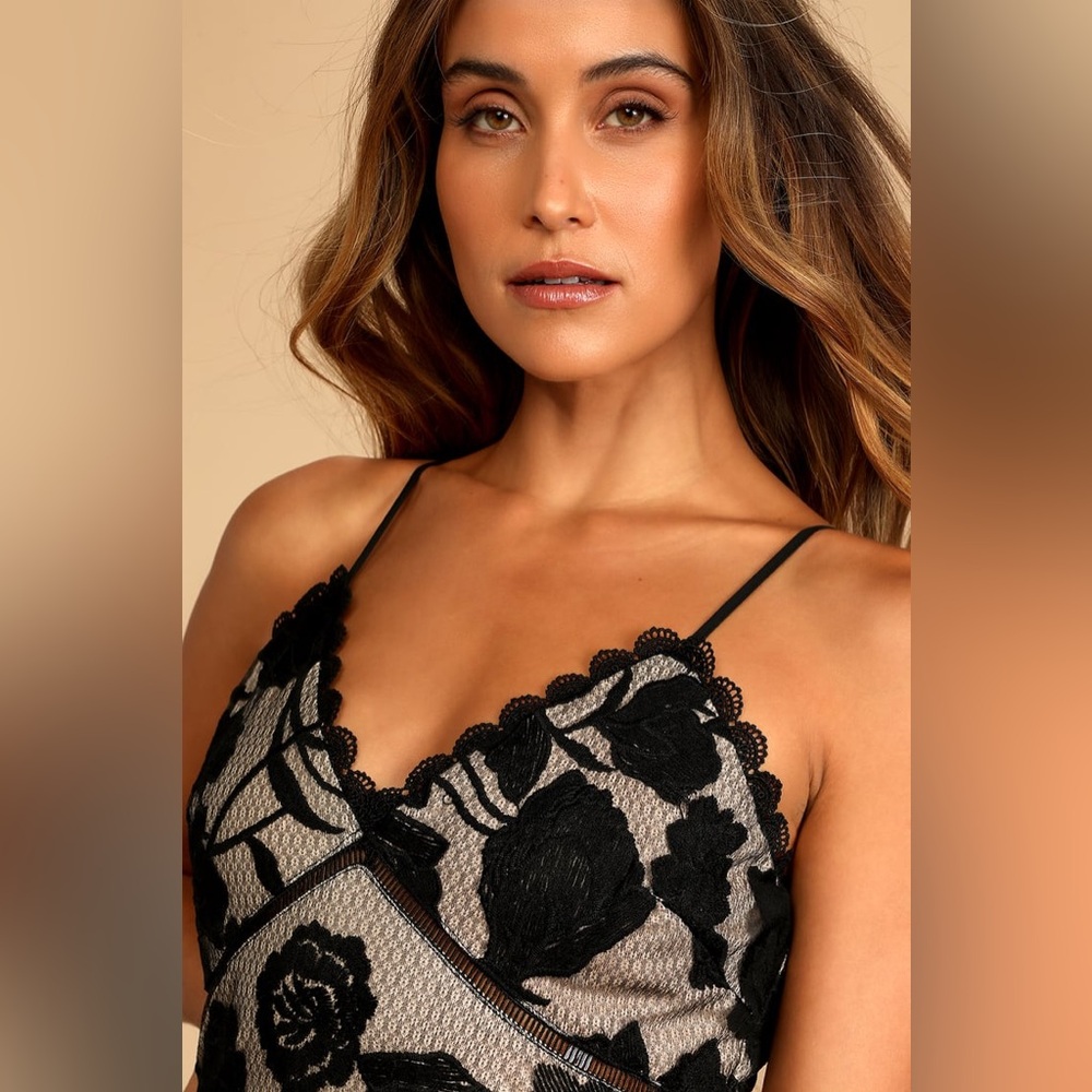 NEW Lulus Alluring Dream Black Floral Mesh Lace Trumpet Midi Dress - Picture 2 of 10